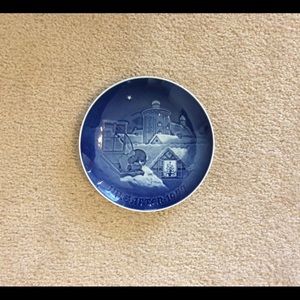 New Copenhagen Porcelain Bing & Grondahl plate.